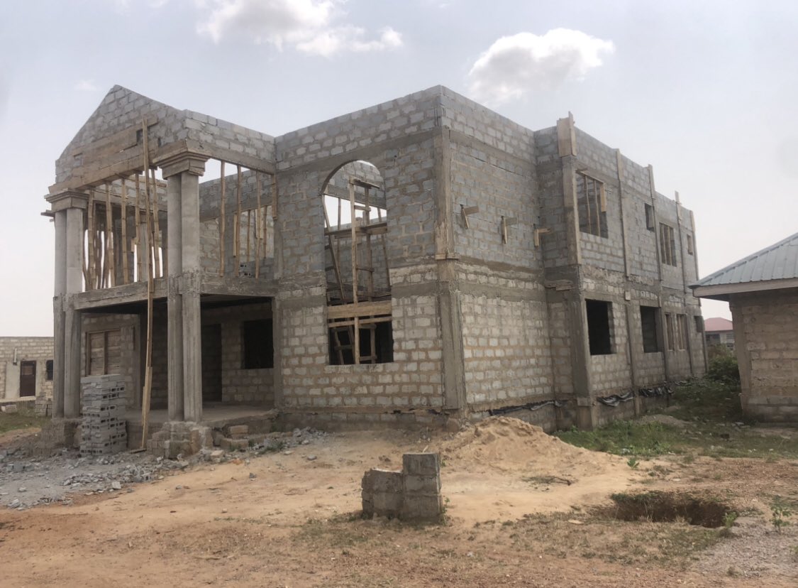 brytecarlton's tweet photo. Looking for money to roof my structure over there. I’m told the place is a delight to see atm. https://t.co/BENP5CJUDg