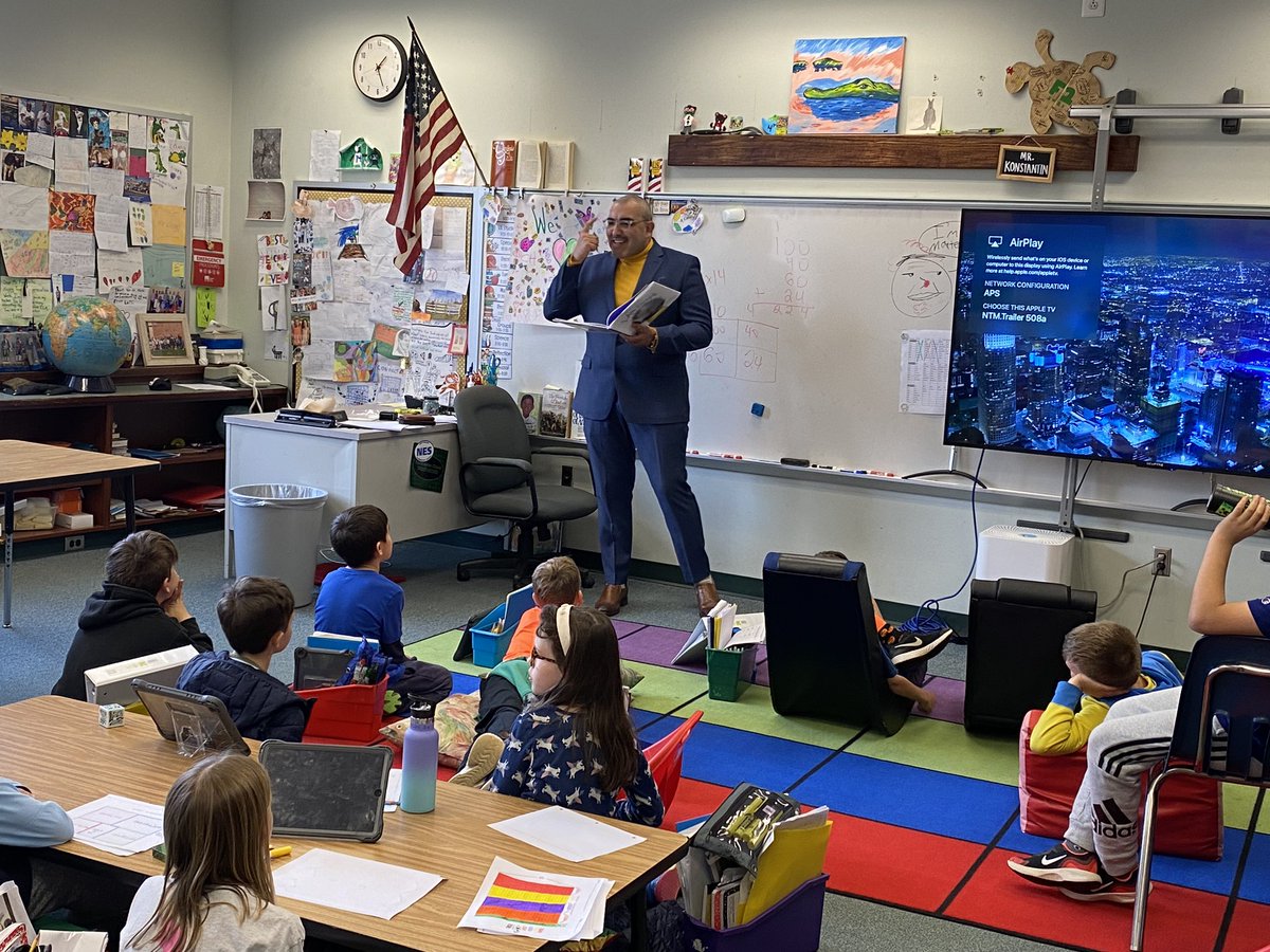 Ryan Van Valen tweet media