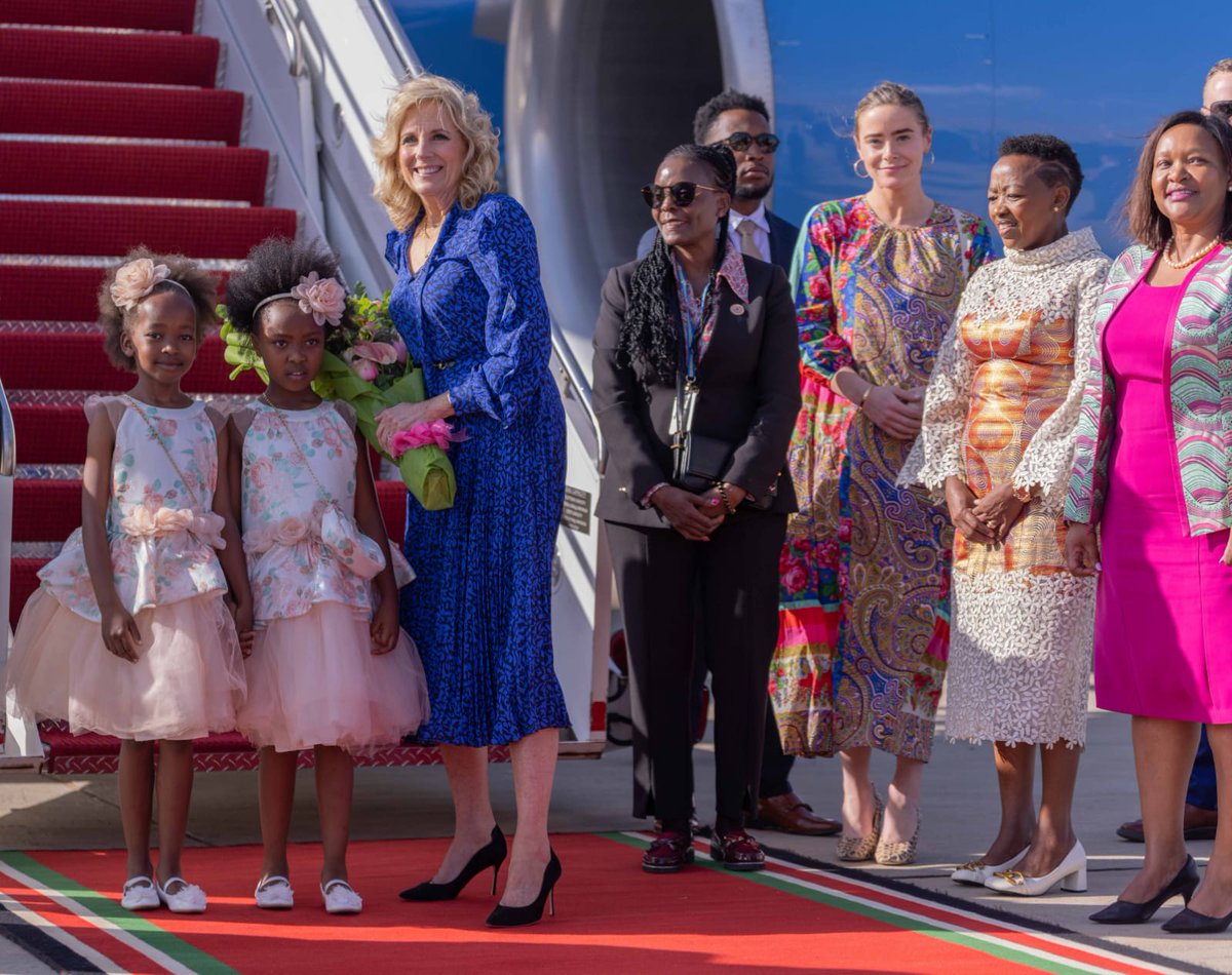 ntvkenya's tweet photo. First Lady Rachel Ruto welcomes US First Lady Jill Biden to Kenya for her two-day official visit as FLOTUS. https://t.co/BnXZMh2dcY