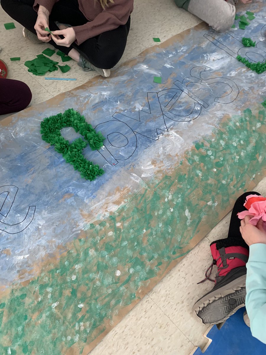 Lisa Phillips tweet media