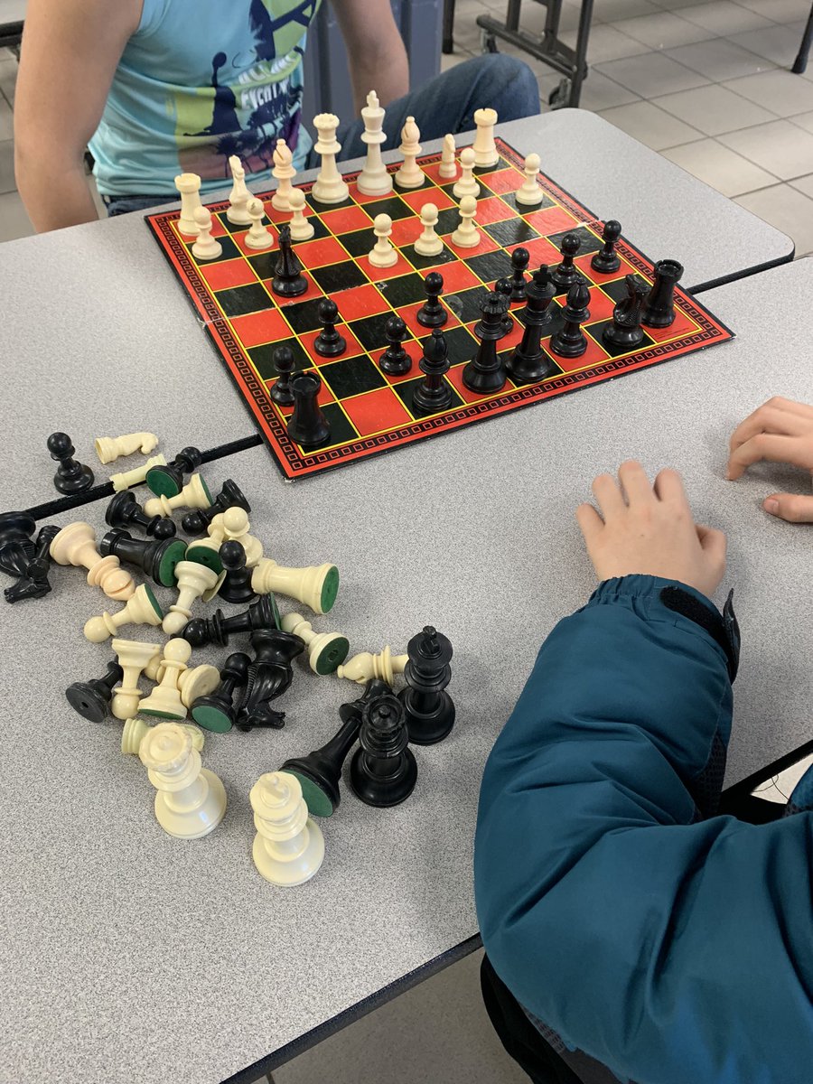 Lisa Phillips tweet media