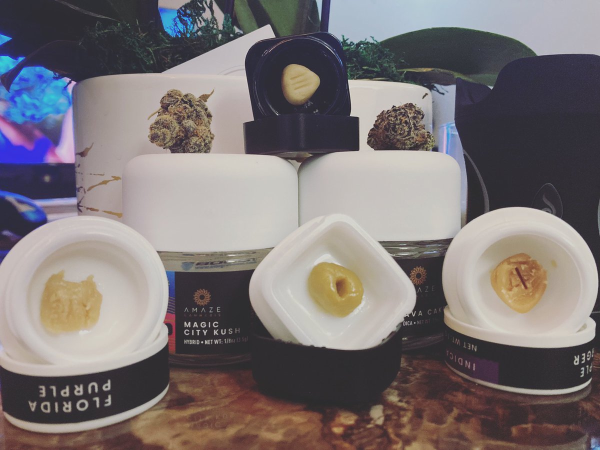 fizzygottchu's tweet photo. This is the stash in Missouri reviews coming soon #STONER #missourirosin #dab https://t.co/EwFf1Z07lC