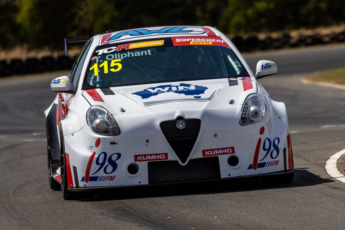 Testing has gone really well, I’m getting up to speed with the car and the track and the team have got some great data on the new tyres. We will give it our all for todays qualifying session and race 1 💪🇦🇺🏁

#motorsport #tcr #australia #racing #tasmania