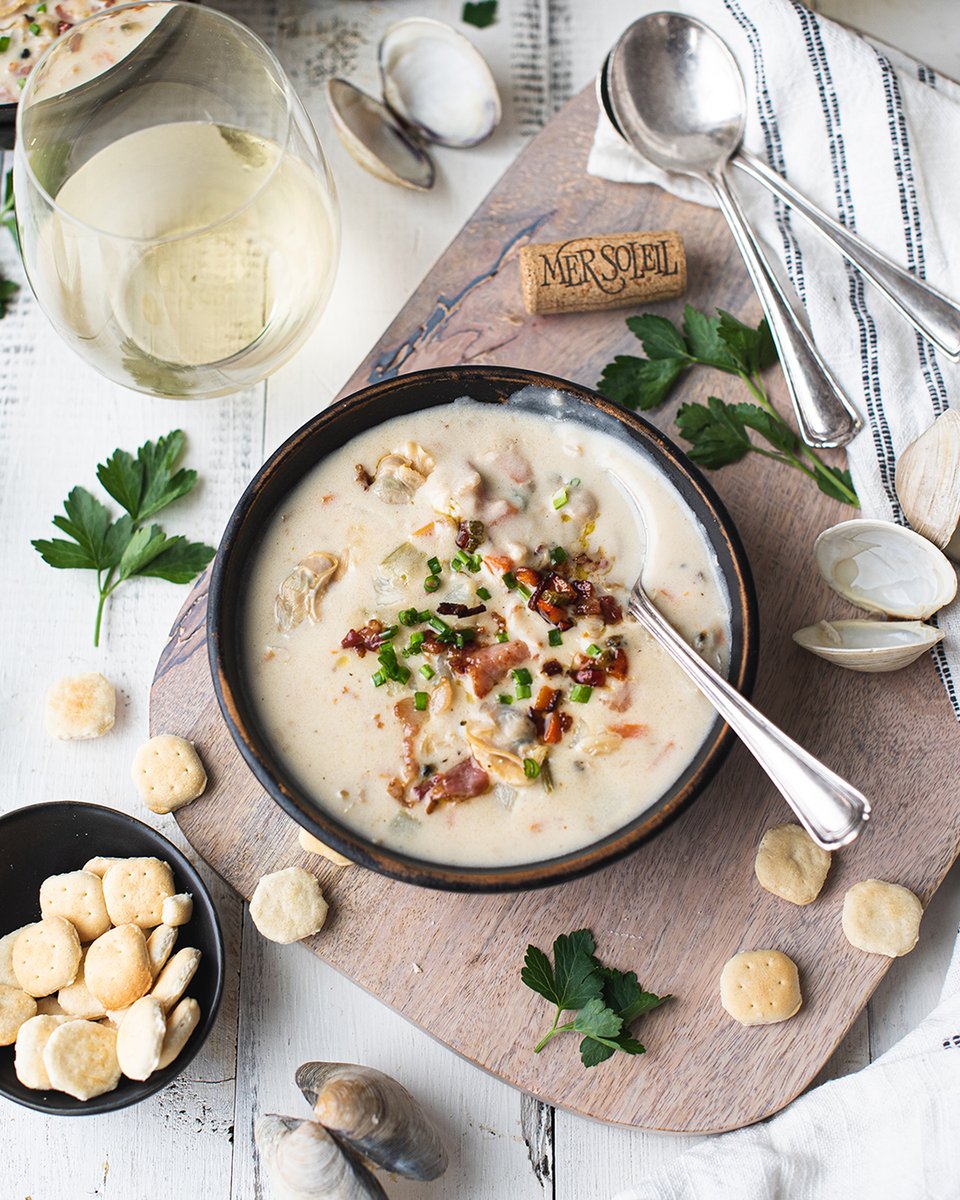 With the freezing 🥶 temperatures outside all we can think about is comfort food. A bowl of hot chowder with a glass of round and vibrant Mer Soleil Chardonnay sounds dreamy. What will you cook this weekend as you weather the storm?