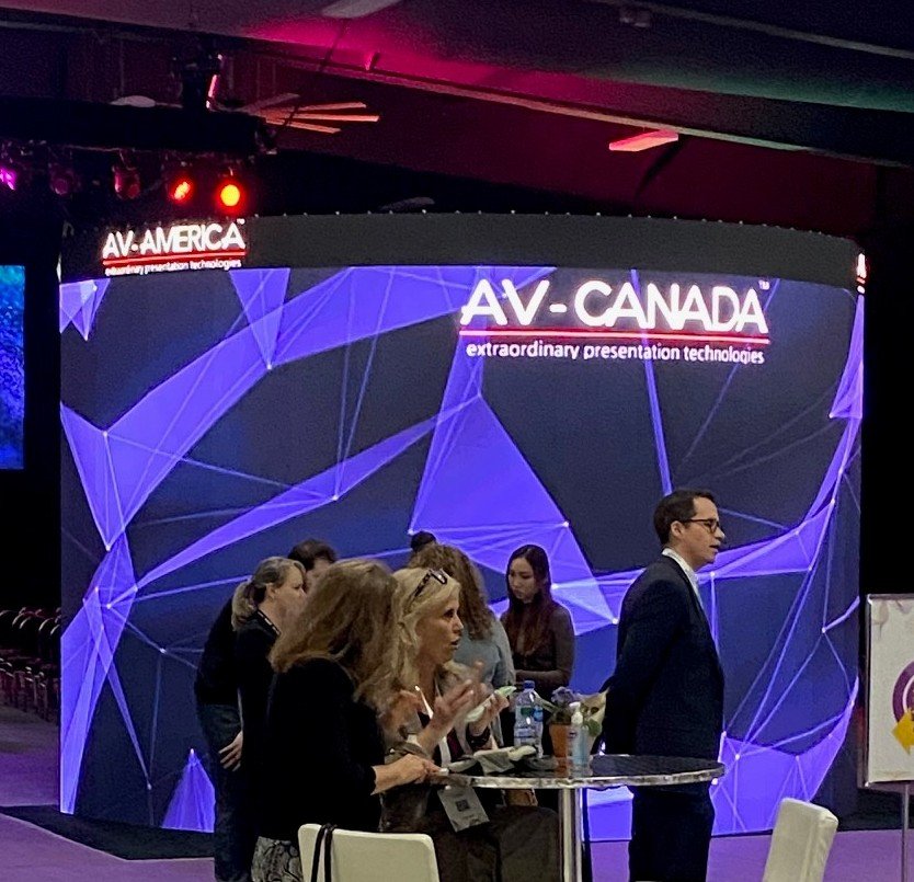 AV-CANADA tweet media