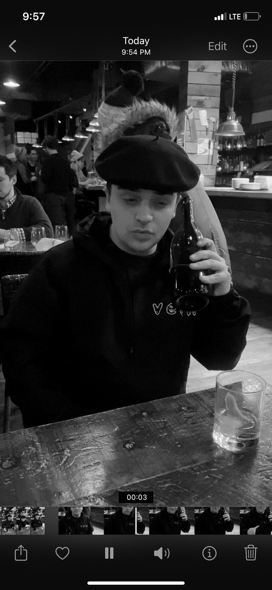 tyfrommass's tweet photo. Me makin moves as a Frenchman in the 1800s ⚡️💸💸📈💵💵🔥📲dm for insight on heavy fund increase. I’m also gonna be Ty from mass tonight seeing gollylagging/going222jail/dino gala. I’m actually opening the show with a speech on how to actually revenue 🔥💵💵💸😂Dm me for tickets https://t.co/aURwxiuAn1