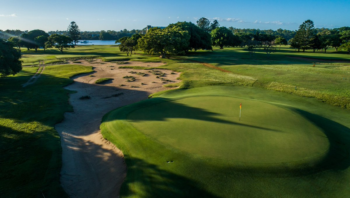 The 17th. #RQGolf 

📸: <a href="/AirswingMedia/">AirSwing Media</a>