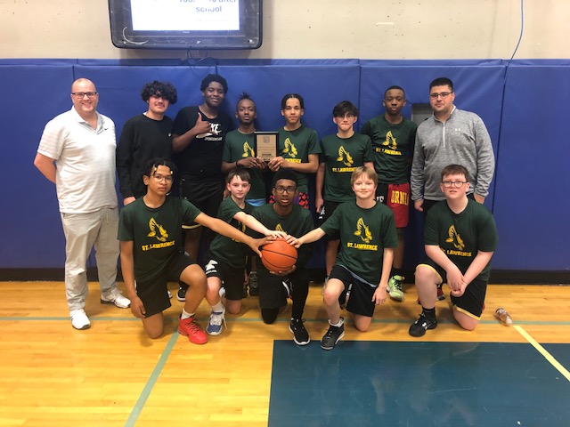DiFrann's tweet photo. @HWCDSB Congratulations to the St. Lawrence Sr. Boys on winning the CHS tournament https://t.co/qiXaRFezMA
