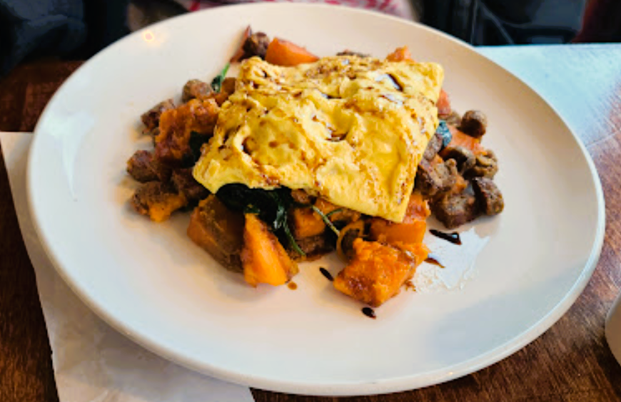 FoxnBarrel's tweet photo. Enjoy breakfast with us all day long! Come checkout our all day breakfast menu or have dinner with us! We offer carryout orders, too. (410) 600-3558

#ECMD #EllicottCityMD #localrestaurant #alldaybreakfast #breakfast #dinner #homemade https://t.co/2Mg49gyTtR