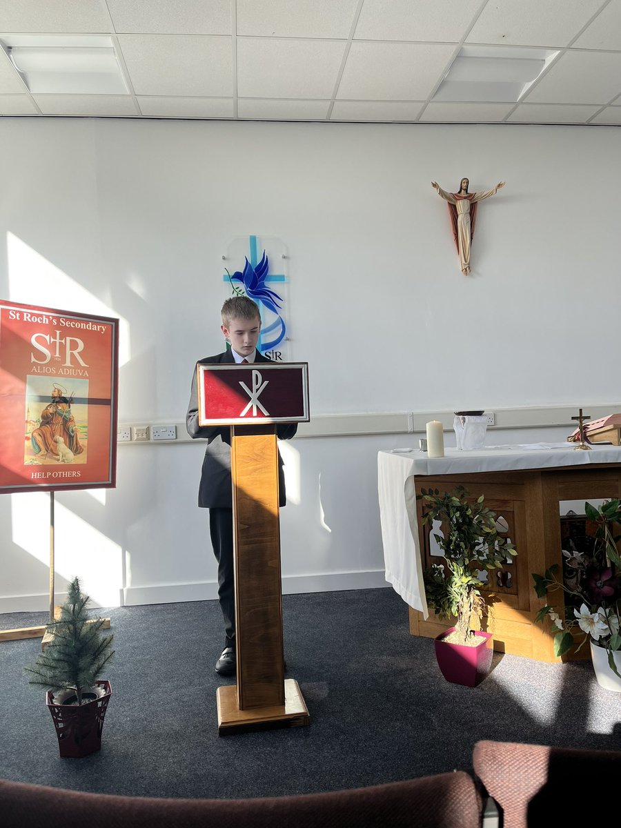 StRochRE's tweet photo. Great start to #Lent by staff & pupils who attended Friday lunchtime mass @St_Rochs Some of them pictured below. Special thanks to S5 pupil Callum for reading. 📖 Thanks to Fr Ezra @ArchdiocGlasgow for celebrating. Have a lovely weekend everyone. #Pray #Fast #GiveAlms 🙏🏼 🍴 💰 https://t.co/6ERLk5FRgR