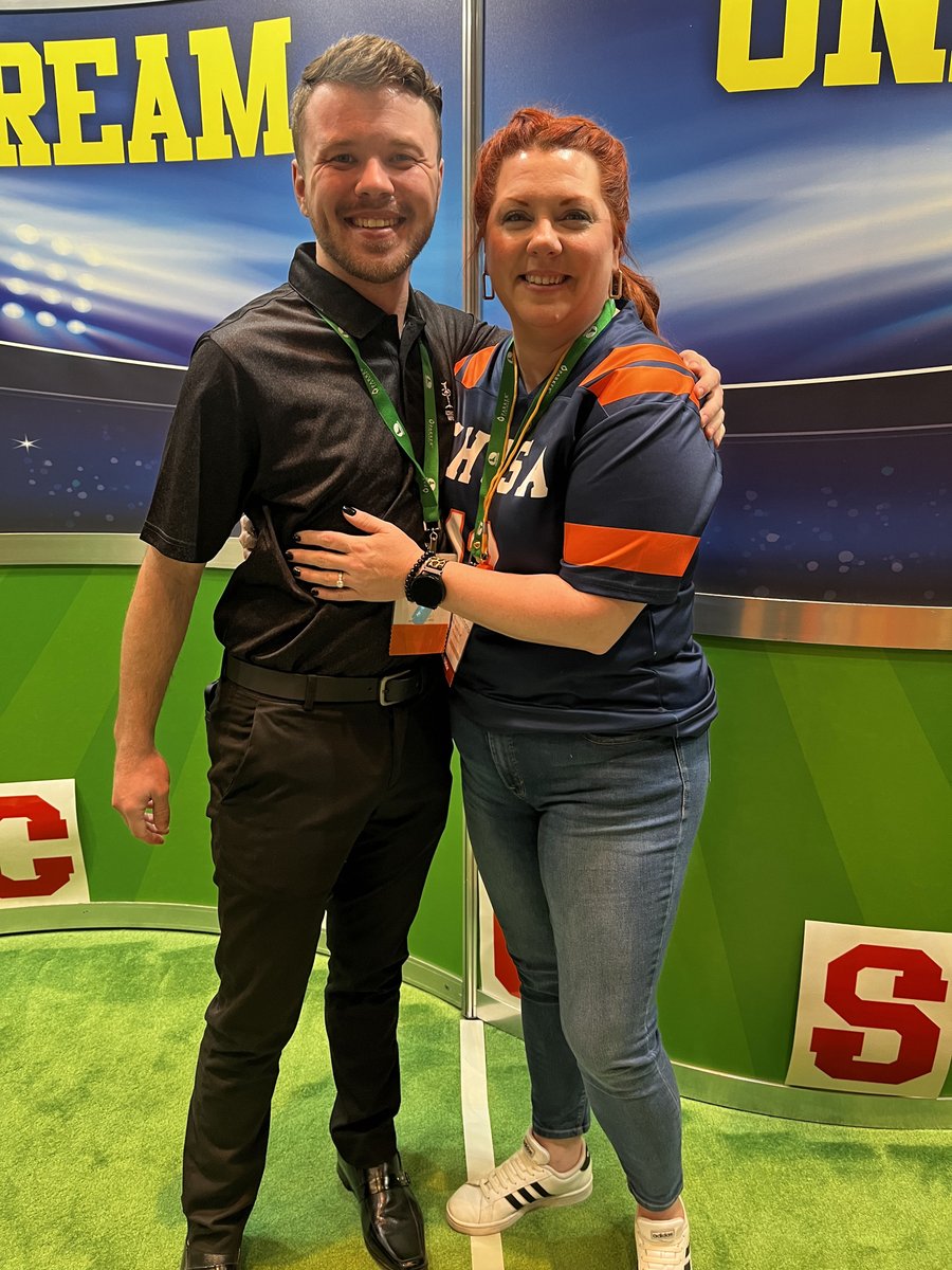 1CHUSA's tweet image. Sportsmanship made even better with #CHUSA Booth 604#OneDreamOneTeam #parkervegas #activatormethods