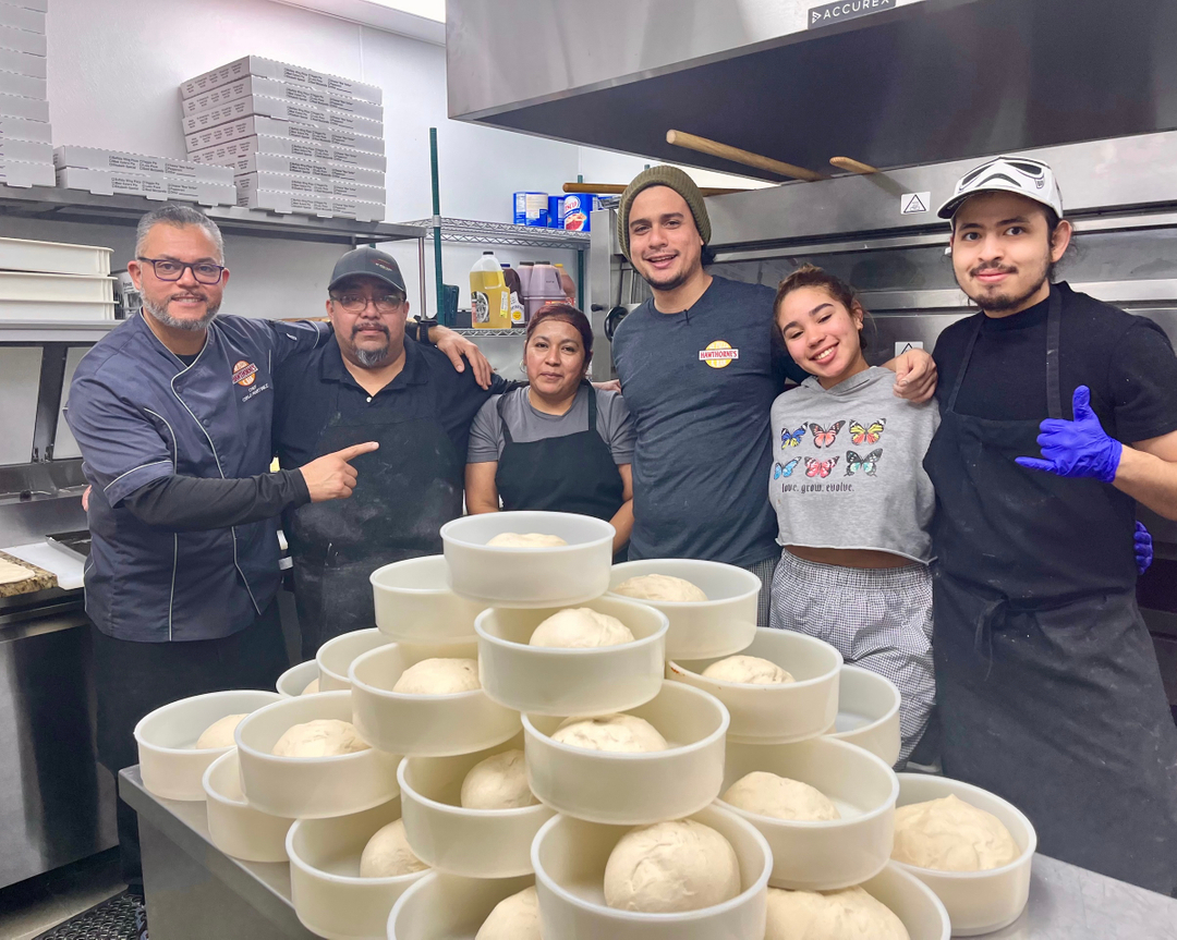 Hawthorne's NY Pizza (@hawthornespizza) on Twitter photo Calling all pizza aficionados! Hawthorne's is looking for talented and dedicated pizza chefs to join the family. If you have a passion for pizza and a desire to create the best pies in town, we want you on our winning team.
We offer competitive pay and a fun, fast-paced working Calling all pizza aficionados! Hawthorne's is looking for talented and dedicated pizza chefs to join the family. If you have a passion for pizza and a desire to create the best pies in town, we want you on our winning team.
We offer competitive pay and a fun, fast-paced working