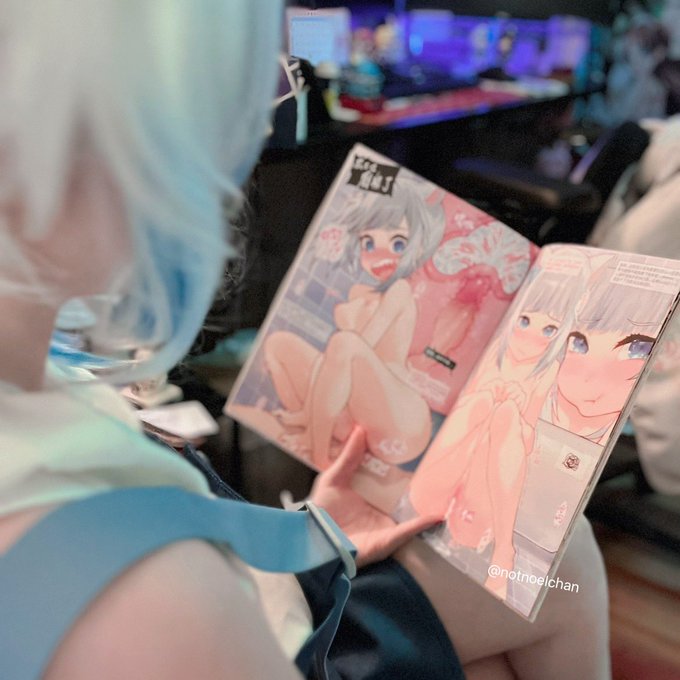 What&rsquo;re you reading Gura? 😳 https://t.co/ELeIu50xLG