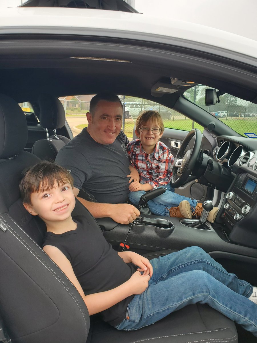 MrsDanas_CPE's tweet photo. Thank you @PasadenaPDTX for coming to our Career Day! #CampCPE #ChoseLP https://t.co/YCp4z1HEQL