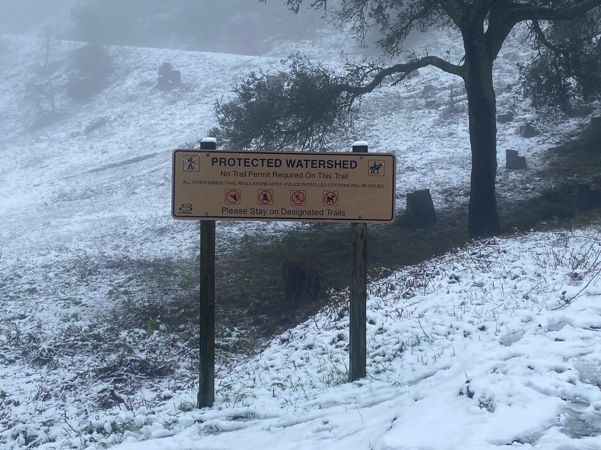 ebmud's tweet photo. Snow in The Bay? You don't say! Taken today in the Berkeley/Oakland hills. #FeelGoodFriday https://t.co/SDRmevtg2A
