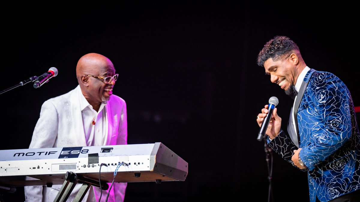 magic925's tweet photo. Happy #FlashbackFriday
We are reliving all the fun that was had at Valentines Super Love Jam a couple of weeks back!
Check out the official photo gallery NOW on our Magic 92.5 website!
#sandiego #lovejam #magic925 #holidayjam #valentinessuperlovejam #oldies #oldschoolmusic https://t.co/8MheoVTpFh