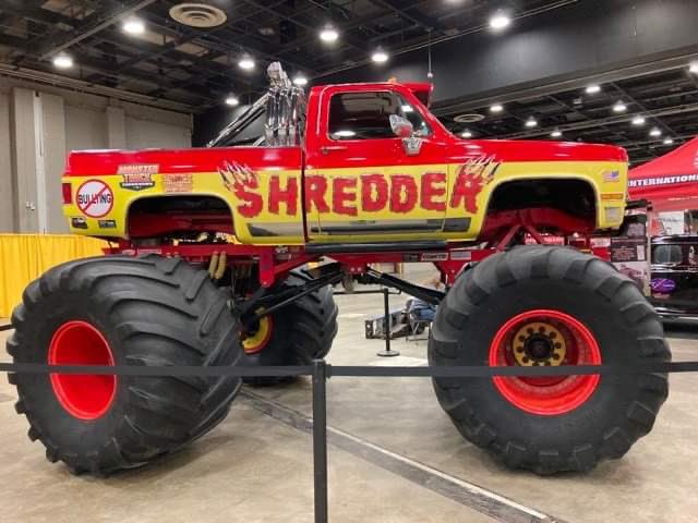 AmericaJR's tweet photo. Happening now: 70th annual Meguiar’s Detroit Autorama at Huntington Place. Here are some of the finalists for The Ridler Award! #detroitautorama #meguiars #ridleraward #huntingtonplace #cobocenter https://t.co/yZKpWnsGNS