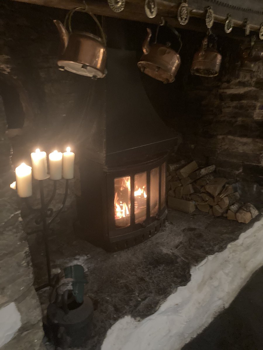 Kriggie1's tweet photo. Exmoor pubs โฆ.. Outstanding ! Five wood burners in one pub. Cosy as you like. #BlueBallInn #Countisbury https://t.co/jg3OPs9REn