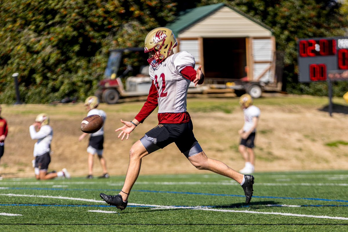 𝐅𝐑𝐈𝐃𝐀𝐘 𝐅𝐋𝐈𝐂𝐊𝐒 📸

#AED