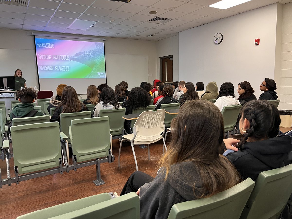 lreaglemedia's tweet photo. Eagle Media students experienced college life and toured the University of North Texas &amp; Mayborn School of Journalism today!  💚🦅 @ScholasticJWeek @LRHS_ENN @LakeRidgeEagles @UNTnews @MaybornUNT https://t.co/IvU48dHcWr