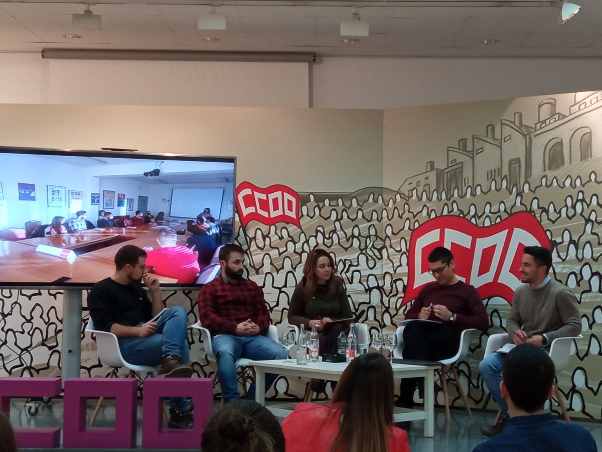 GazteakCcoo's tweet photo. 🔴 ESCUELA @JovenesCCOOcant 
➡️ Lurralde ezberdinen arteko lanketa mahaia oraintxe bertan Kantabriako CCOOko gazteen eskolan.
▪️Compartimos experiencias para fortalecer nuestras organizaciones y trabajar por un futuro al servicio de la juventud trabajadora.
#EgurreCCOO https://t.co/fDn3tD7htH