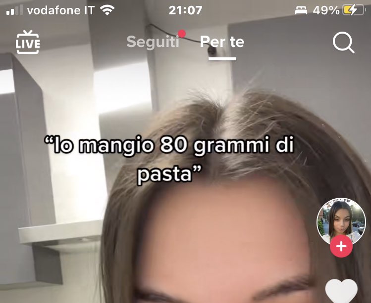 _lil_sara's tweet photo. Le donne sono le peggiori nemiche delle donne https://t.co/J9c97C08V5