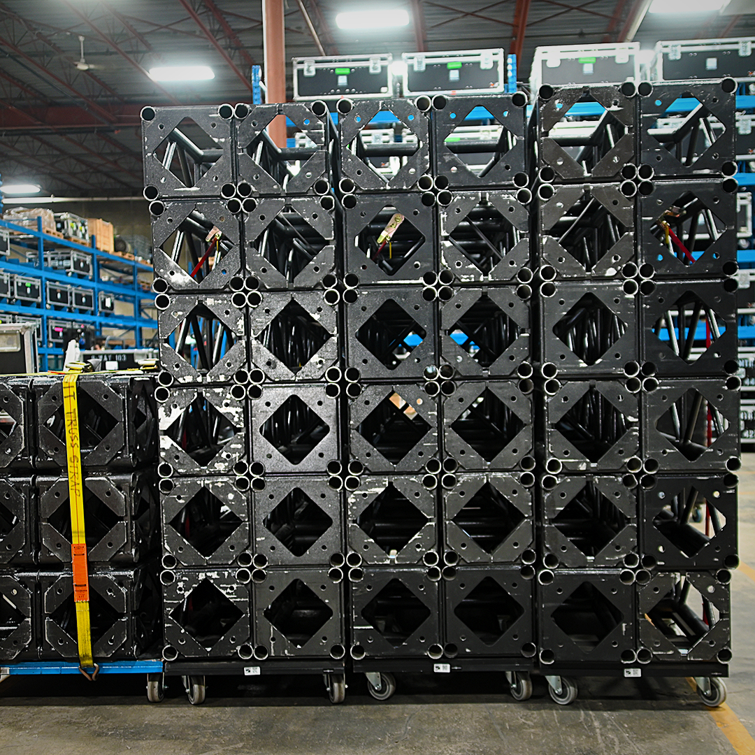 RiggitServices's tweet photo. If you do the math ... dang we gotta lotta truss!
#riggit #riggitservices #truss #steeltruss #aluminumtruss #stagetruss #lightingtruss #globaltruss #rigging #trussdisplay #trussstage #trussdisplayalumin #lighttrusses #club
https://t.co/t9Xqh8sleI https://t.co/rfq75Mwsq8
