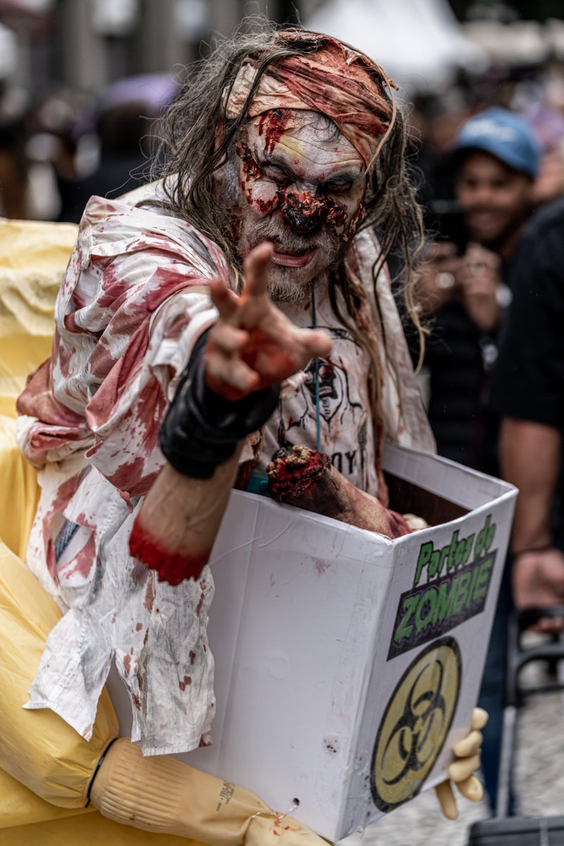 johannknorst's tweet photo. Mais um pouco do carnaval de rua de zumbis de #Curitiba!
📷 Sony A7R IV + 70-200mm f2.8 GM
#carnavalbrasil #carnaval2023 #carnavalderua #cosplay #zombie #zombies #zombieapocalypse #zombiemakeup #zombiewalk #zombiecosplay #brazilcarnival #carnival #carnival2023 https://t.co/hrE3lWKBuh