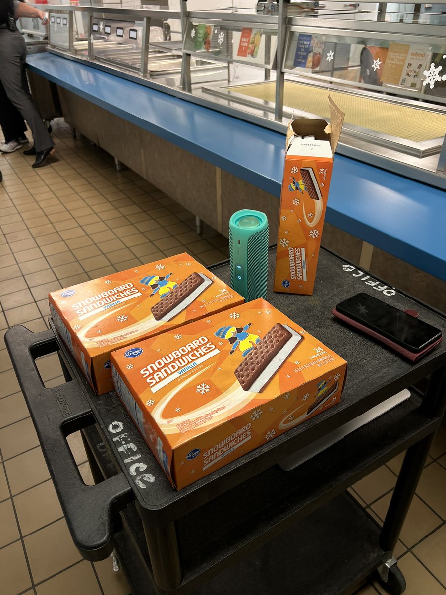 What do you do when you have 99.3% certified attendance for the week and 100% on a Friday <a href="/AuburndaleElem/">Auburndale Elementary School</a> ?  Ice Cream Party!!! <a href="/JCPSKY/">JCPS</a> <a href="/JCPSAsstSuptES/">Dr. LaMesa Marks-Johns</a>
