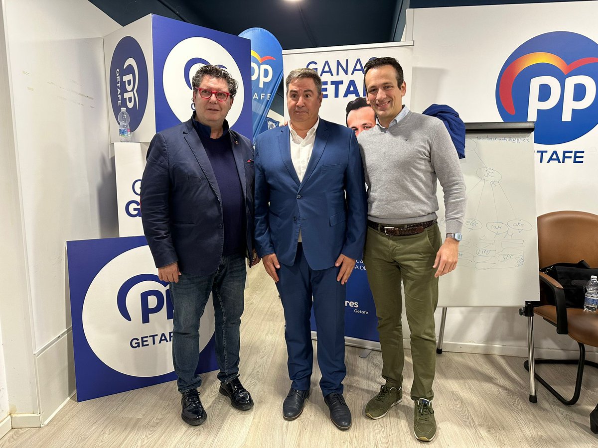 pporusco's tweet photo. Reunión en @ppgetafe con candidatos a diferentes alcaldías, entre ellos @vicent1966, nuestro candidato en #Orusco
Gracias a @j_asanchez por su trabajo de coordinación en la secretaria de municipios de @ppmadrid 
Con el anfitrión, @AJMesaGarrido, seguro próximo alcalde de Getafe. https://t.co/LV3bM6ZYfW