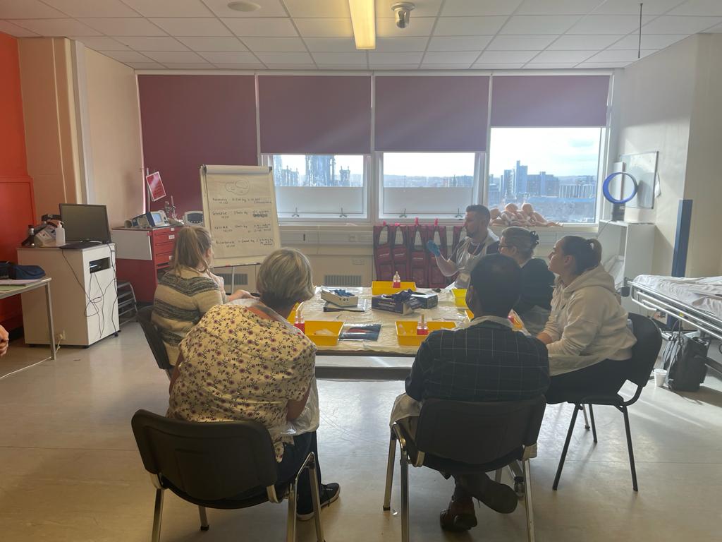 LTHPaedResus's tweet image. And that's a wrap! A great last day on our @ResusCouncilUK NLS course here at @LeedsHospitals 🎉

It was great to see so many candidates nominated for Instructor Potential! We hope to welcome you back at Leeds on the @ResusLTHT
GIC course 👏🏻👏🏻

#PaedResus #NLS @LeedsNeoEd