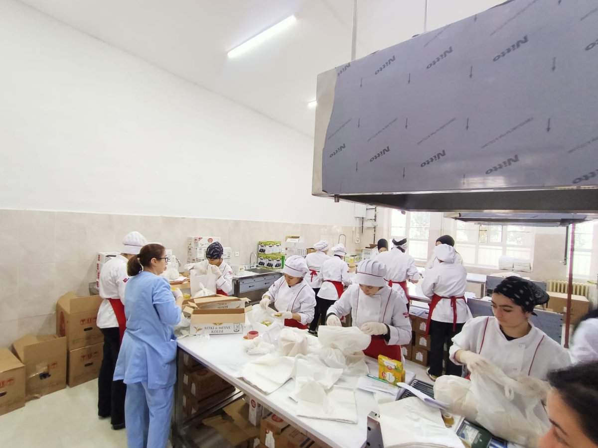 Fatih Selçuk Mesleki ve Teknik Anadolu Lisesi tweet media