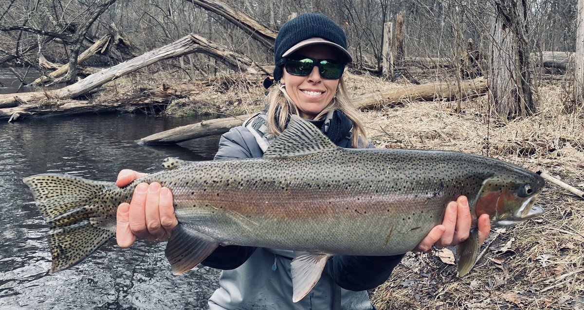 abby_badkitty's tweet photo. Catching some chrome! https://t.co/73WB9zIYES