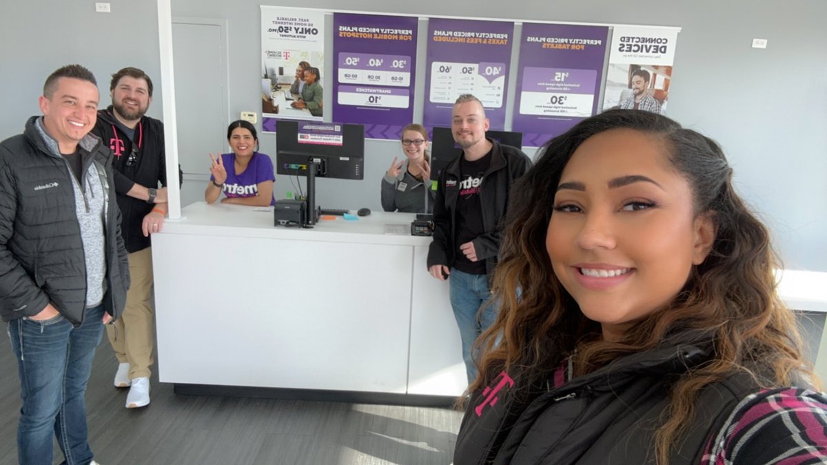 Here at the beautiful Cedar St. location! Come check us out for some great deals at 2452 Cedar St in Lansing, MI! <a href="/b_barkoff/">B. Barkoff</a> <a href="/BenKeelor/">Ben Keelor</a> <a href="/MetroDuane/">Duane Riley</a> <a href="/saifcomm/">Saif Communications</a> <a href="/WinstonAwadzi/">Winston Awadzi</a> <a href="/iScottSwag/">Scott Henderson</a>