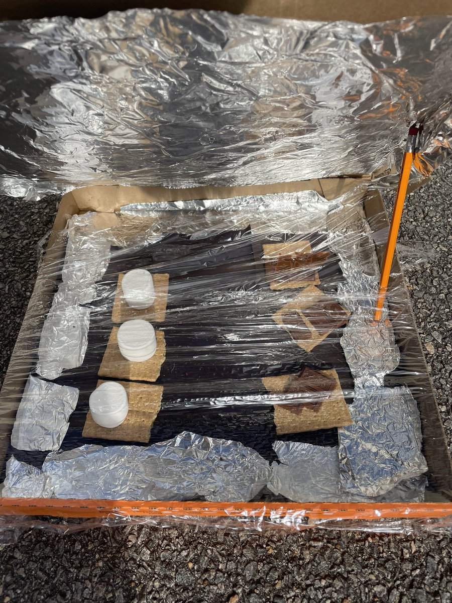 HollyWulfekuhle's tweet photo. Creating a solar powered oven for STEM Day Friday… s’mores created by renewable resources…@OES_Braves #STEMeducation #BuildtheBestSPS @ScienceSPS https://t.co/RrqVROppDQ