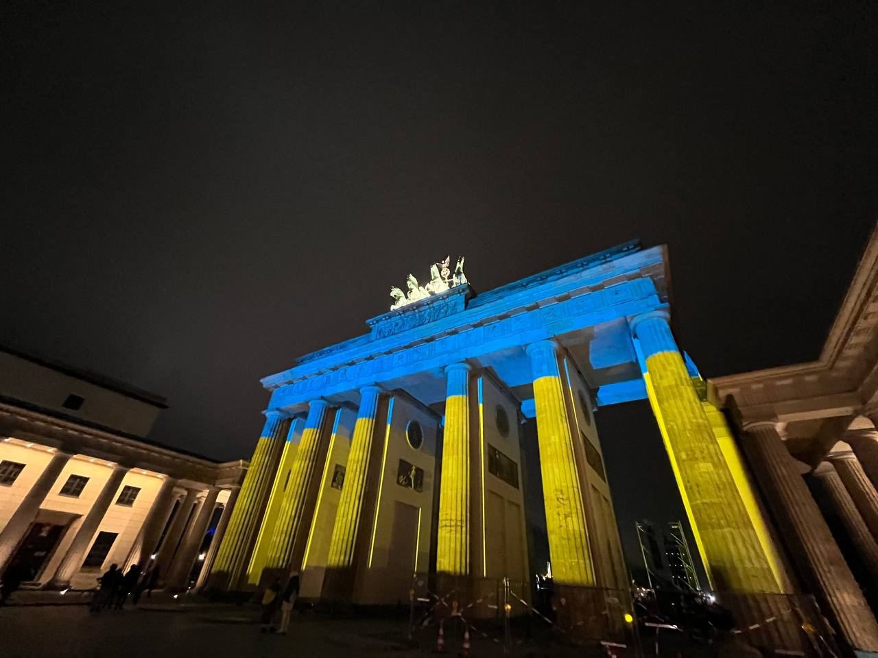nexta-on-twitter-in-berlin-more-than-10-000-people-came-out-for-the