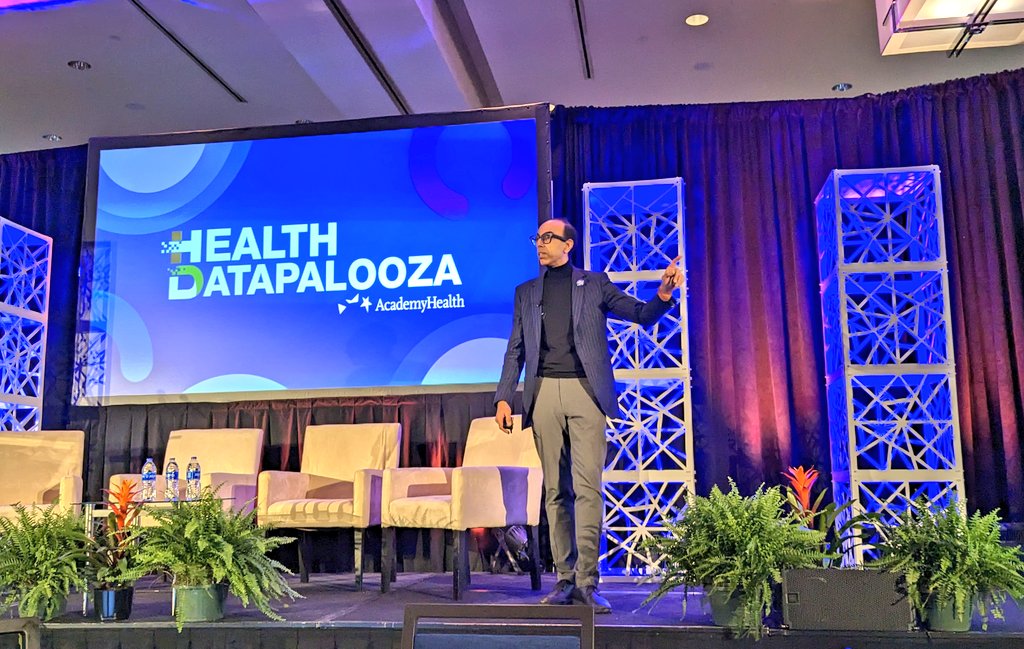 .@ManeeshJuneja demonstrates #ChatGPT for #hdpalooza attendees, noting: 'We are at a real inflection point for humanity.'