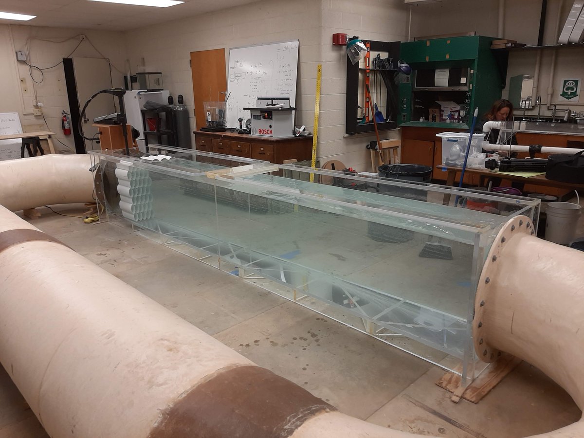 ironvines's tweet photo. I repaired this Flume a while back at UNC Chapel Hill.  Spliced the fiberglass pipe in 3 places and completely rebuilt the 2' by 2' by 16' working section out of acrylic.
#flumefriday #fluiddynamics #physics #science #ScienceTwitter https://t.co/XDwgTKNPPQ