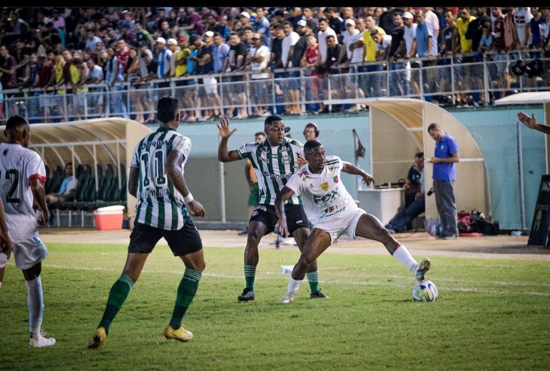 Quando muitos desacreditam, continue.. você ta chegando cada vez mais perto do seu sonho. Deus vai te honrar.

Amém!! 🙏🏼❤️
