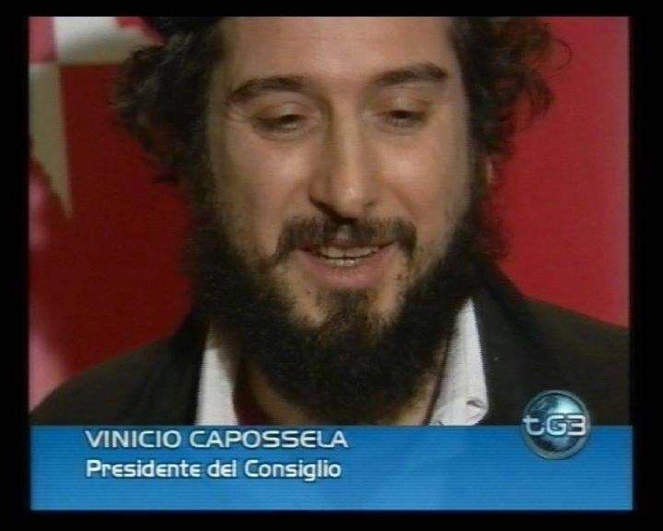 Oggi e sempre:

#viniciocapossela
#propagandalive 
<a href="/welikeduel/">Propaganda Live</a>