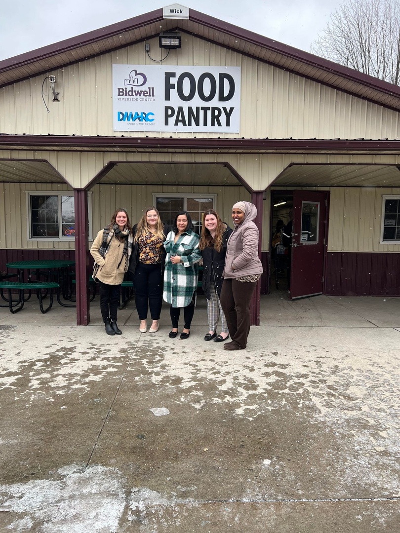FinancialPlusCU's tweet image. Thank you to all our members who donated personal hygiene products, winter clothing, cleaning supplies, and more to our donation drive for the Bidwell Riverside Center! We were able to drop off over eight shopping carts worth of supplies, we couldn't have done it without you!