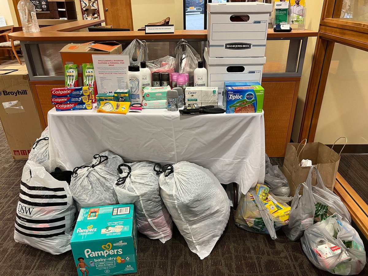 FinancialPlusCU's tweet image. Thank you to all our members who donated personal hygiene products, winter clothing, cleaning supplies, and more to our donation drive for the Bidwell Riverside Center! We were able to drop off over eight shopping carts worth of supplies, we couldn't have done it without you!