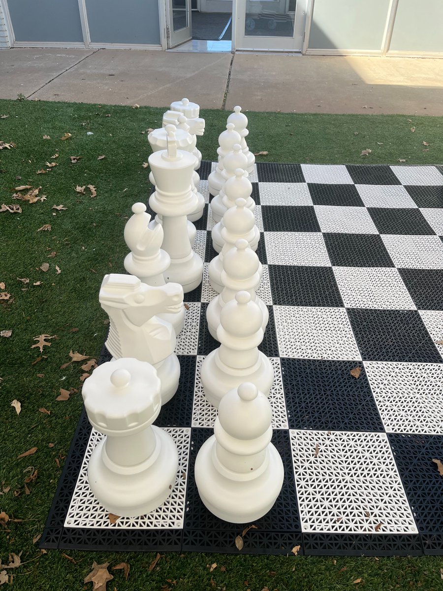 YukonDistrict's tweet photo. Checkmate! ♟ Independence Intermediate Chess Coach, and Gifted and Talented Teacher, Mrs. Smith received her giant chess set this week! Remember when Independence hosted the state chess tournament this year? This set was made possible with the proceeds from that tournament! https://t.co/ZNPdWB6Pxm