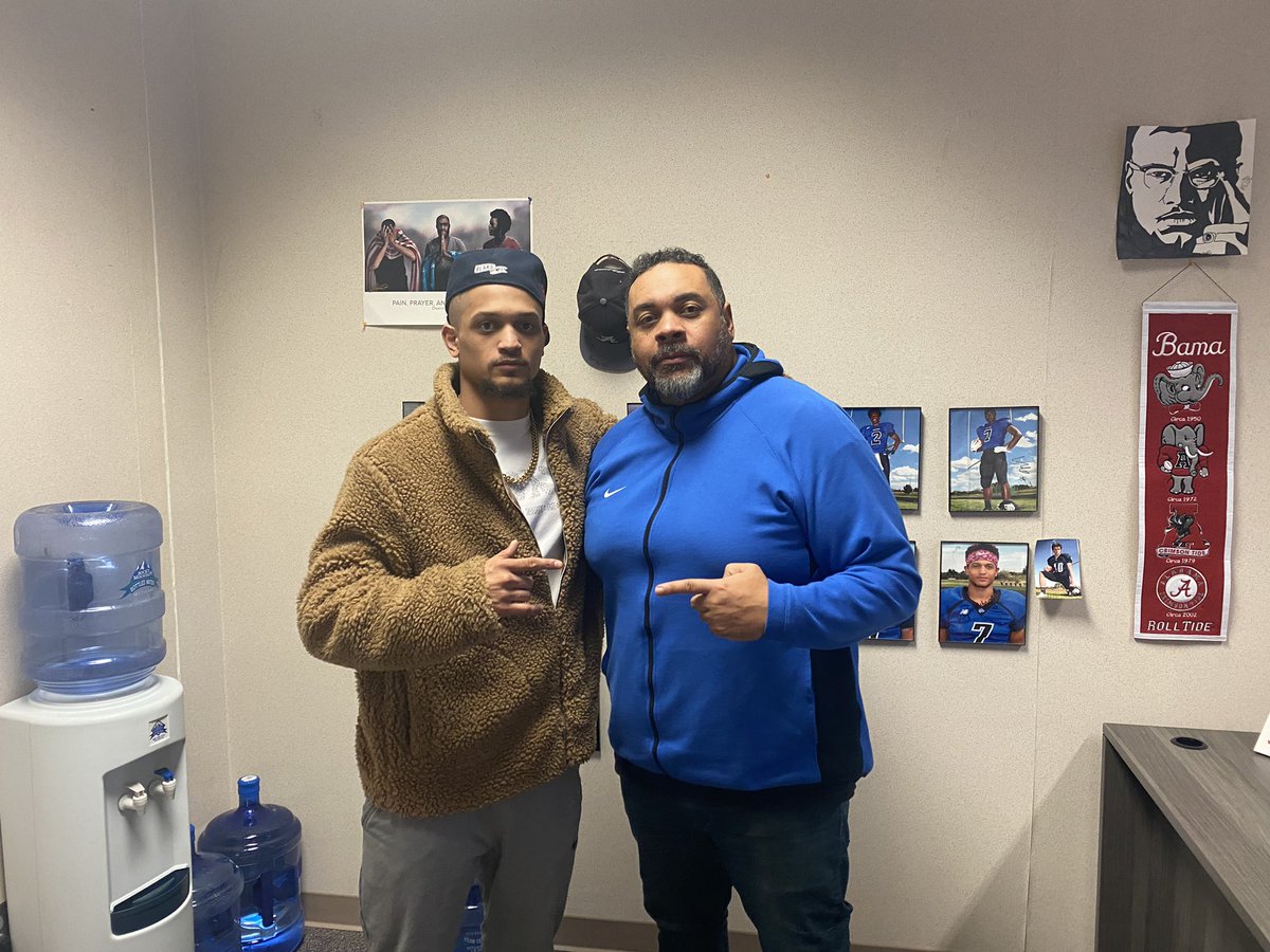 lgdcma's tweet photo. The Grandview 🐐 (along w/Bo Bolen)came and visited me today and had a chance to talk to the future of Grandview RBS. Thank you Hayden Blubaugh for blessing me with your presence. I'm proud of the man you've become and are going to be #RTMFO #packbacks https://t.co/gA4pWJJasV