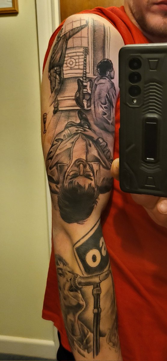 dutchkid15's tweet photo. @liamgallagher  started my Oasis sleeve. What you think? #Oasis https://t.co/ePS552vLxk