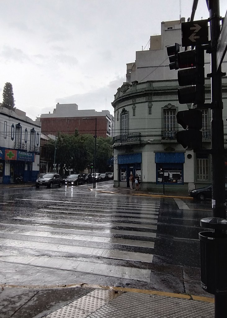 ElCuateNapo's tweet photo. 🌨️ 
#photooftheday #photography #photo #fotos #lluvia https://t.co/KwrbbO73Ly