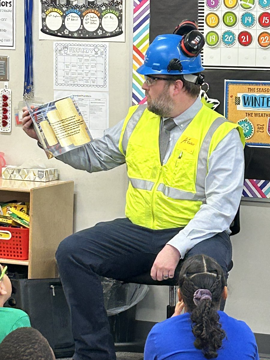 <a href="/OPS_Boyd/">Boyd Elementary</a> Ss celebrated Engineering Week by listening to a real life engineer read Lucy’s Engineering Adventure today!  Ss enjoyed learning about this exciting field.  Thank you to the Nebraska ASHRAE Chapter and HDR, Inc. #boydbeavers
