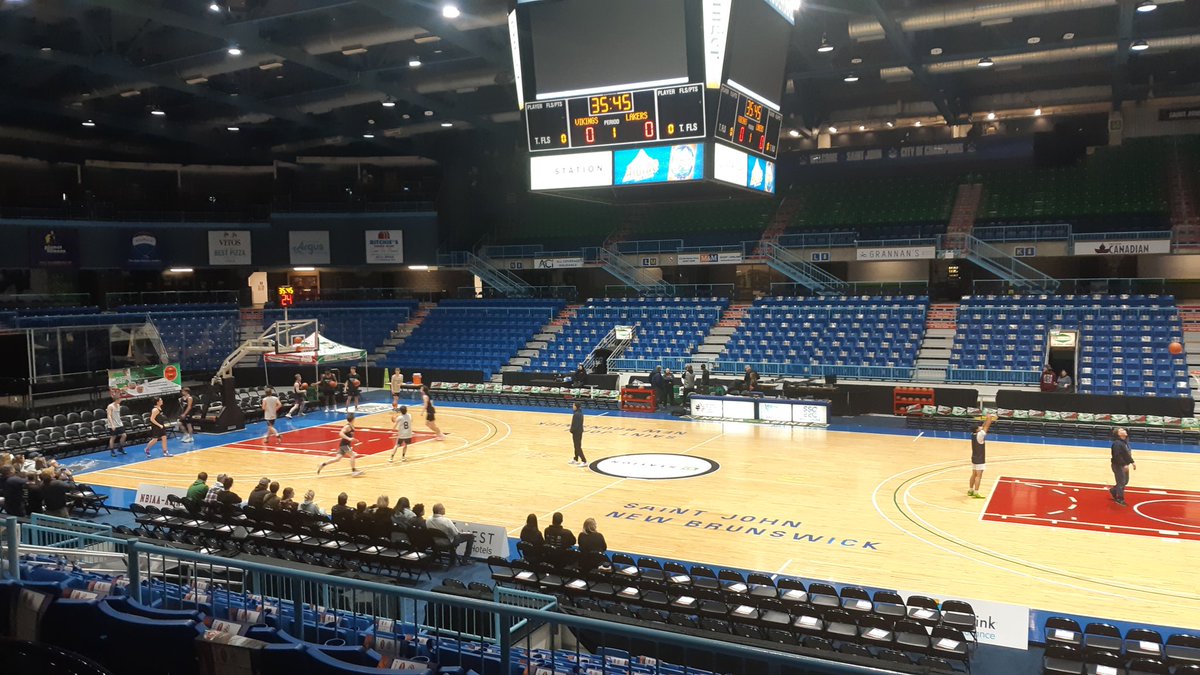 ScottSmithNB's tweet photo. All set up at #tdstation for the @FinalTwelve
Good luck everyone!
#basketball π https://t.co/cnO6INjuO6