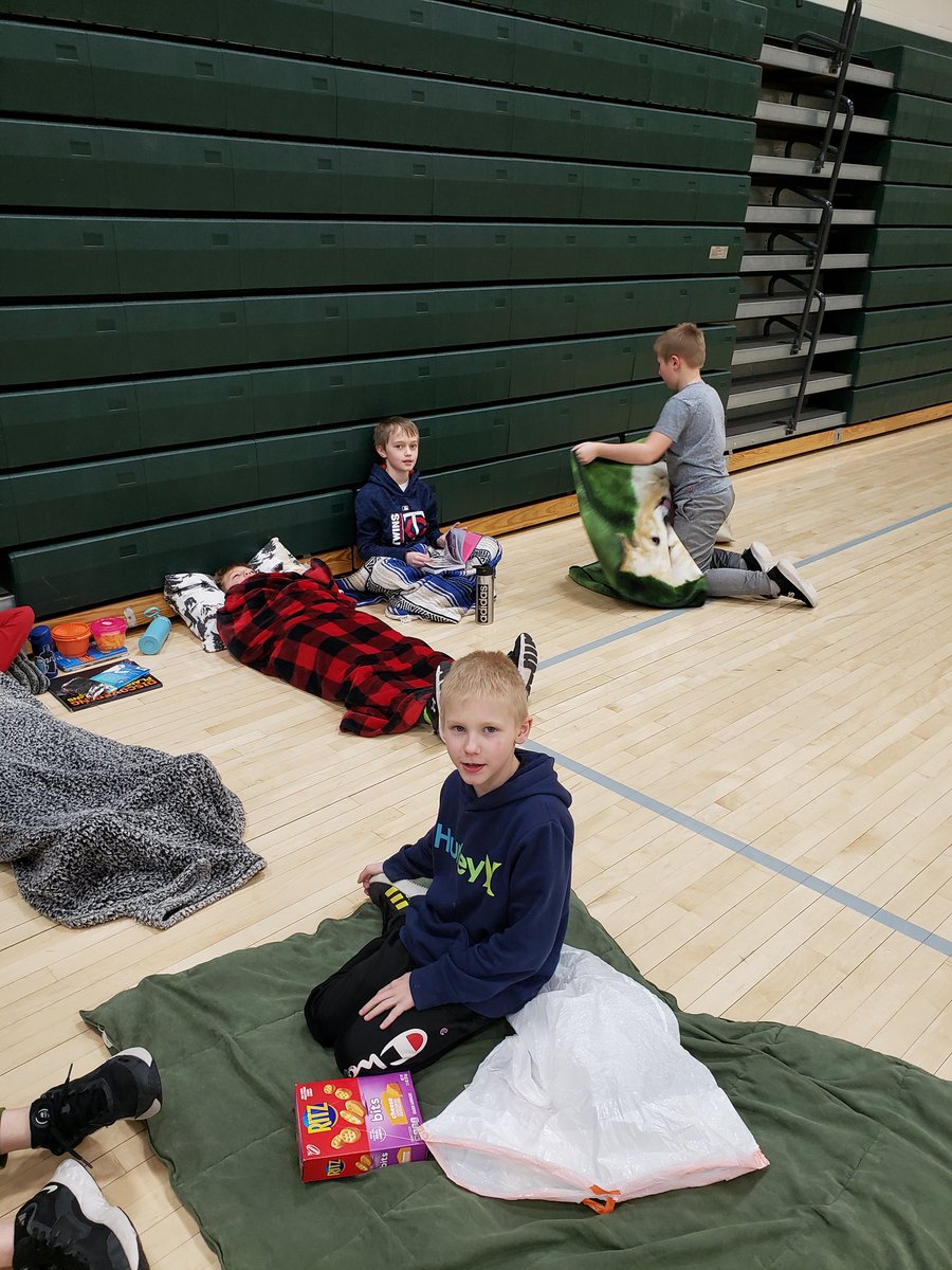 MsFrovarp3's tweet photo. We're so excited to hibernate in the gym with our favorite books! https://t.co/SqlTQDAUlK