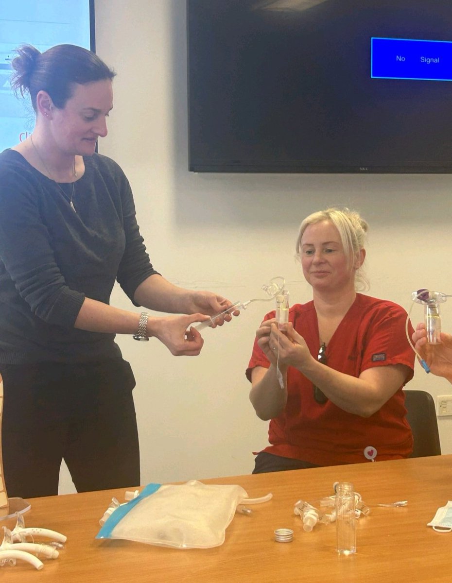 KirstyThomasson's tweet photo. Amazing afternoon and collaborative working to support the introduction of new tracheostomy tubes. Improving patient care is always a priority #respiratory #headandneck #PatientCare @ELHT_NHS https://t.co/QZlpHhpM9X